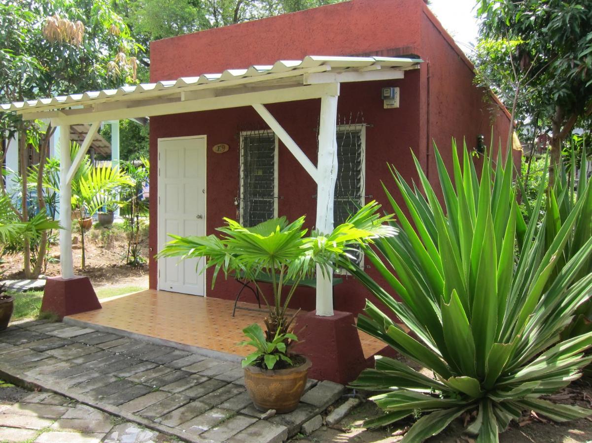 Forest Bungalows & Mama'S Restaurant Chalong Εξωτερικό φωτογραφία
