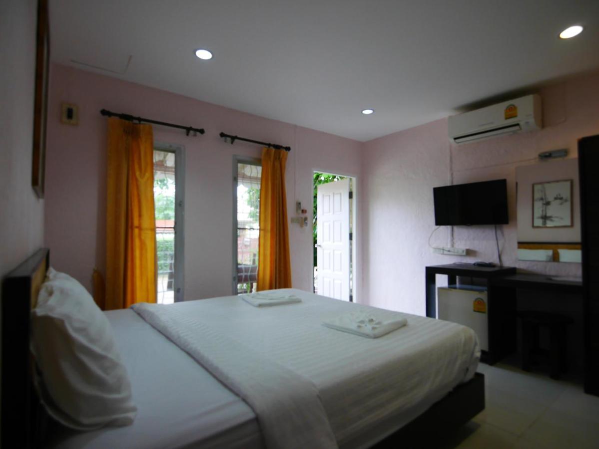 Forest Bungalows & Mama'S Restaurant Chalong Εξωτερικό φωτογραφία