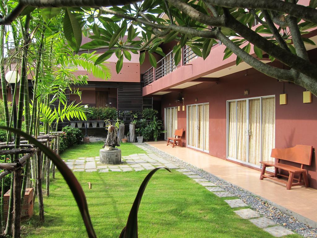 Forest Bungalows & Mama'S Restaurant Chalong Εξωτερικό φωτογραφία