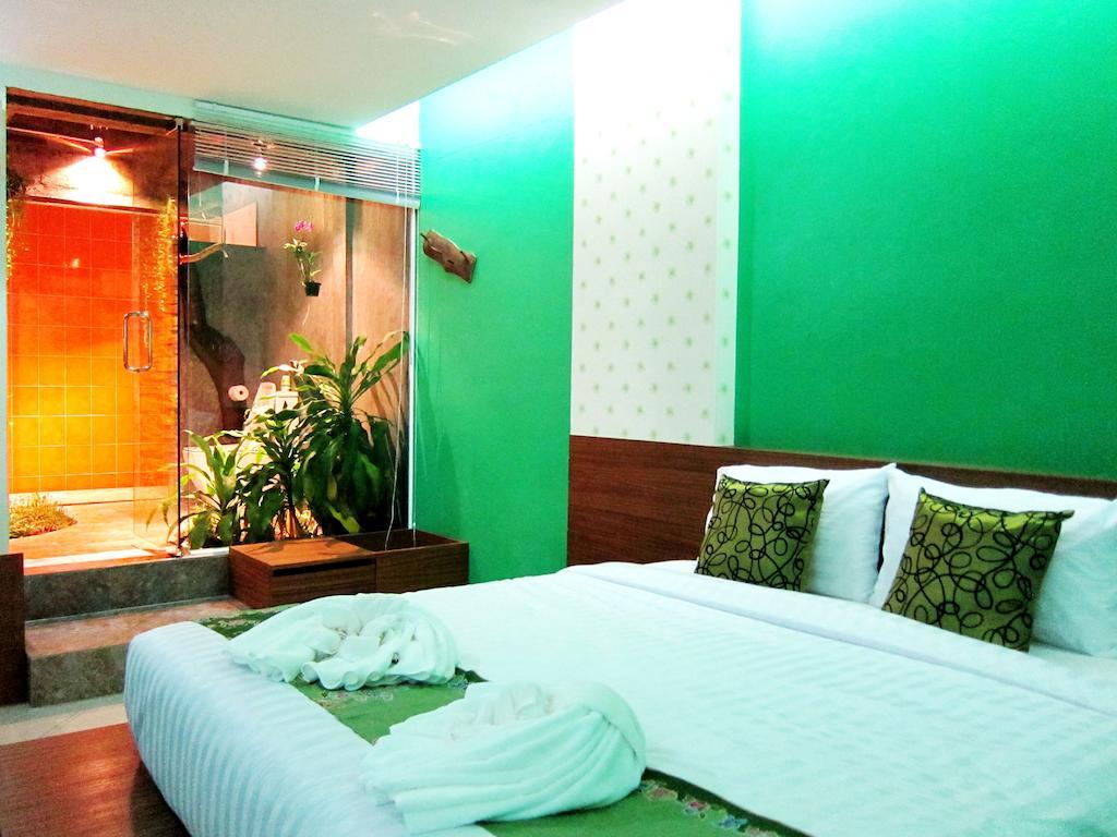 Forest Bungalows & Mama'S Restaurant Chalong Δωμάτιο φωτογραφία